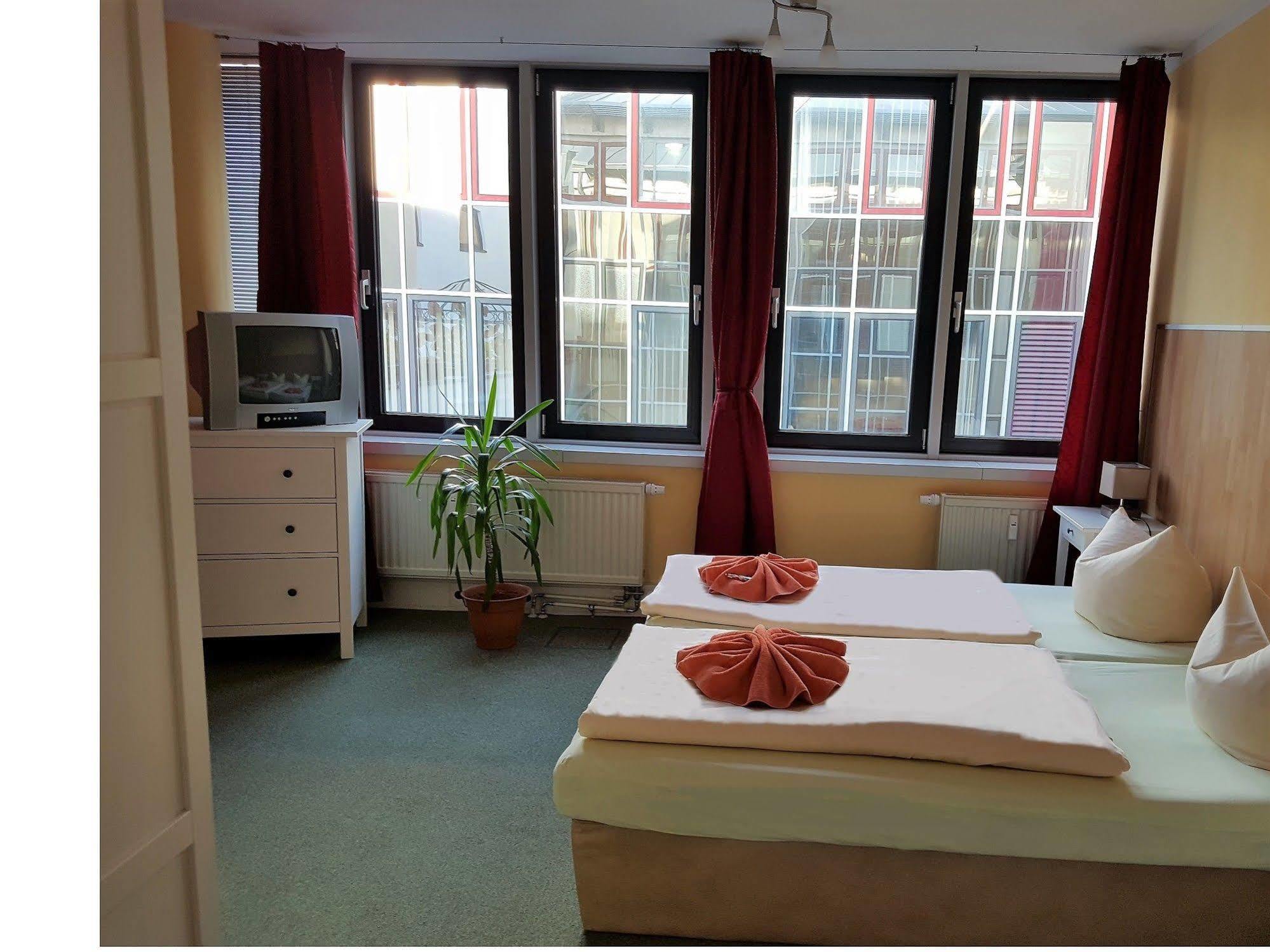 Pension Schlafgut Leipzig Extérieur photo